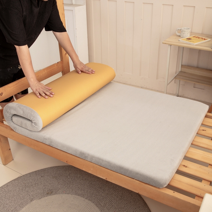 91家纺网 家纺一手货源 找家纺 北辰 2025新款冬季牛奶绒海绵床垫可拆洗软垫学生上下铺床垫 纯色-灰