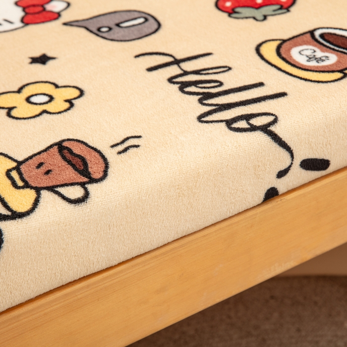 91家纺网 家纺一手货源 找家纺 北辰 2025新款冬季牛奶绒海绵床垫可拆洗软垫学生上下铺床垫 欢乐假日