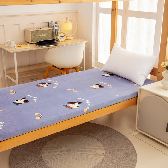 91家纺网 家纺一手货源 找家纺 北辰 2025新款冬季牛奶绒海绵床垫可拆洗软垫学生上下铺床垫 puppy狗