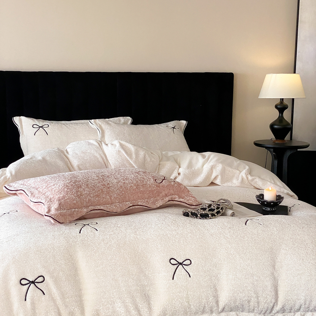 91家纺网 家纺一手货源 找家纺 （总）星野 2025新款高克重牛奶绒云锦绒刺绣四件套-可可西里