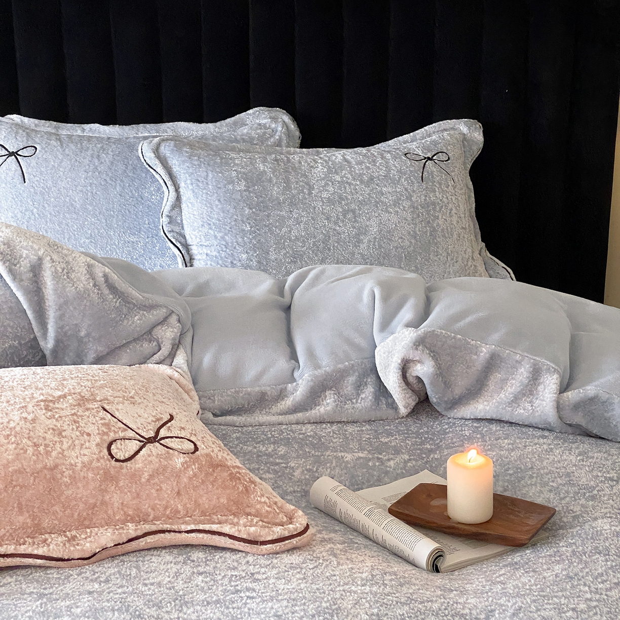 91家纺网 家纺一手货源 找家纺 星野 2025新款高克重牛奶绒云锦绒刺绣四件套-可可西里 可可西里-银蓝