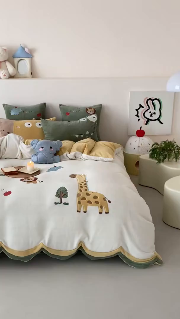 91家纺网 家纺一手货源 找家纺 （总）星野 2025新款高克重牛奶绒贴布刺绣四件套-丛林探险记