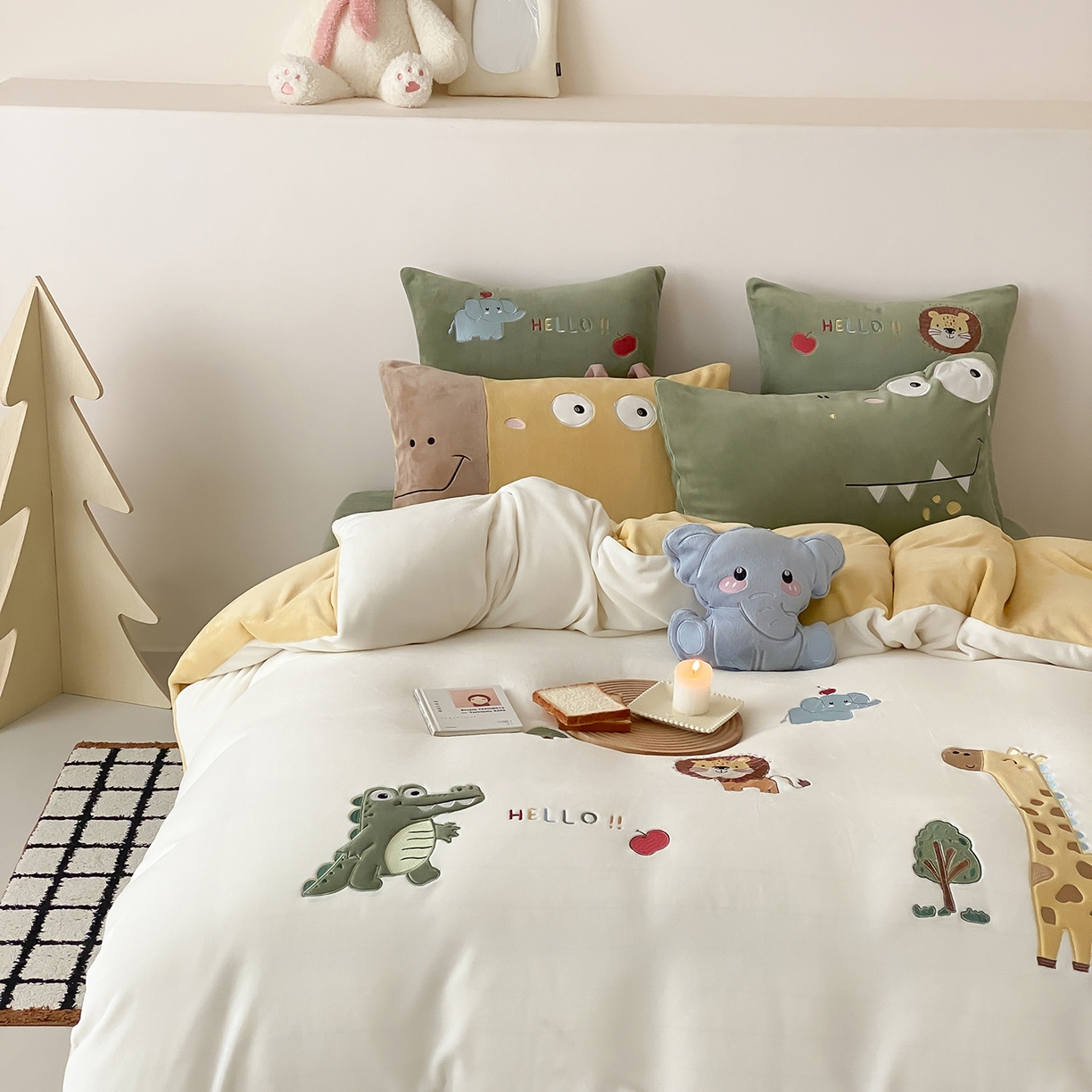 91家纺网 家纺一手货源 找家纺 （总）星野 2025新款高克重牛奶绒贴布刺绣四件套-丛林探险记