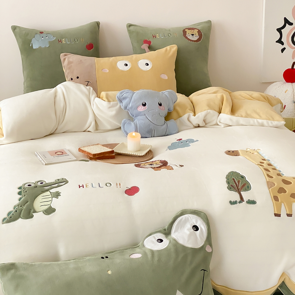 91家纺网 家纺一手货源 找家纺 （总）星野 2025新款高克重牛奶绒贴布刺绣四件套-丛林探险记