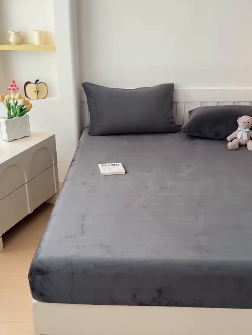 91家纺网 家纺一手货源 找家纺 富阿娜家纺 2025新款牛奶绒纯色床笠三件套 深灰