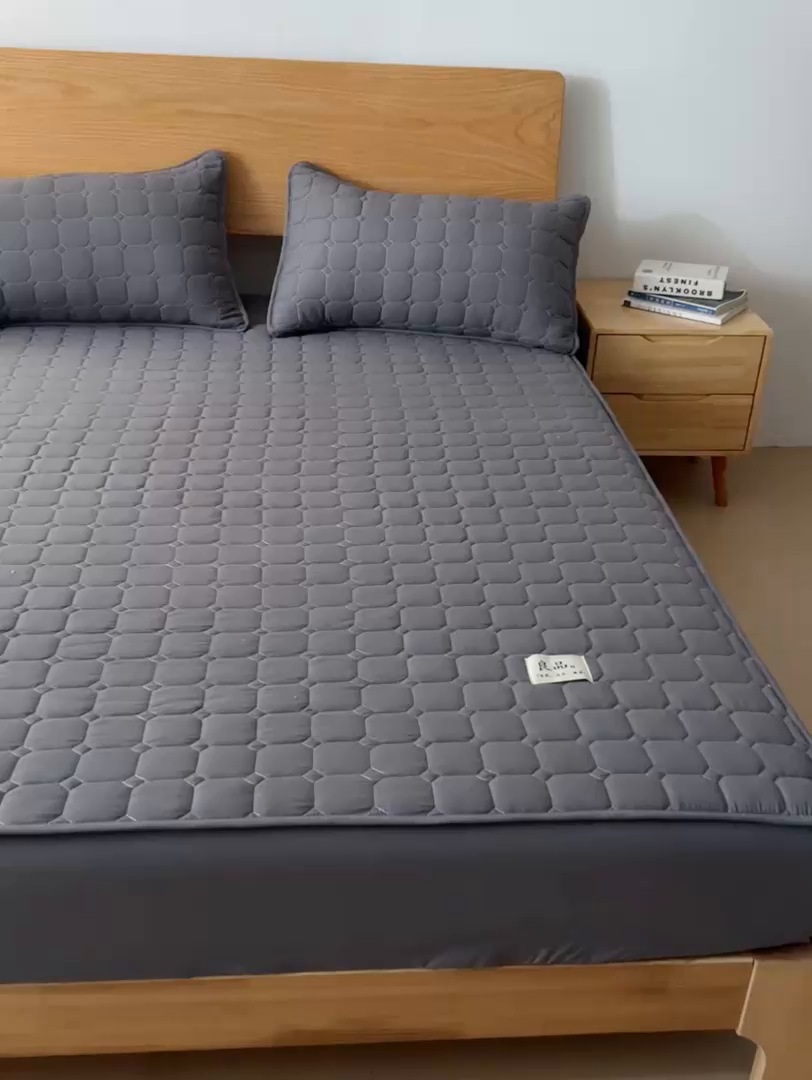 91家纺网 家纺一手货源 找家纺 （总）富阿娜家纺 2025新款A类抗菌夹棉单床笠三件套  围布30cm