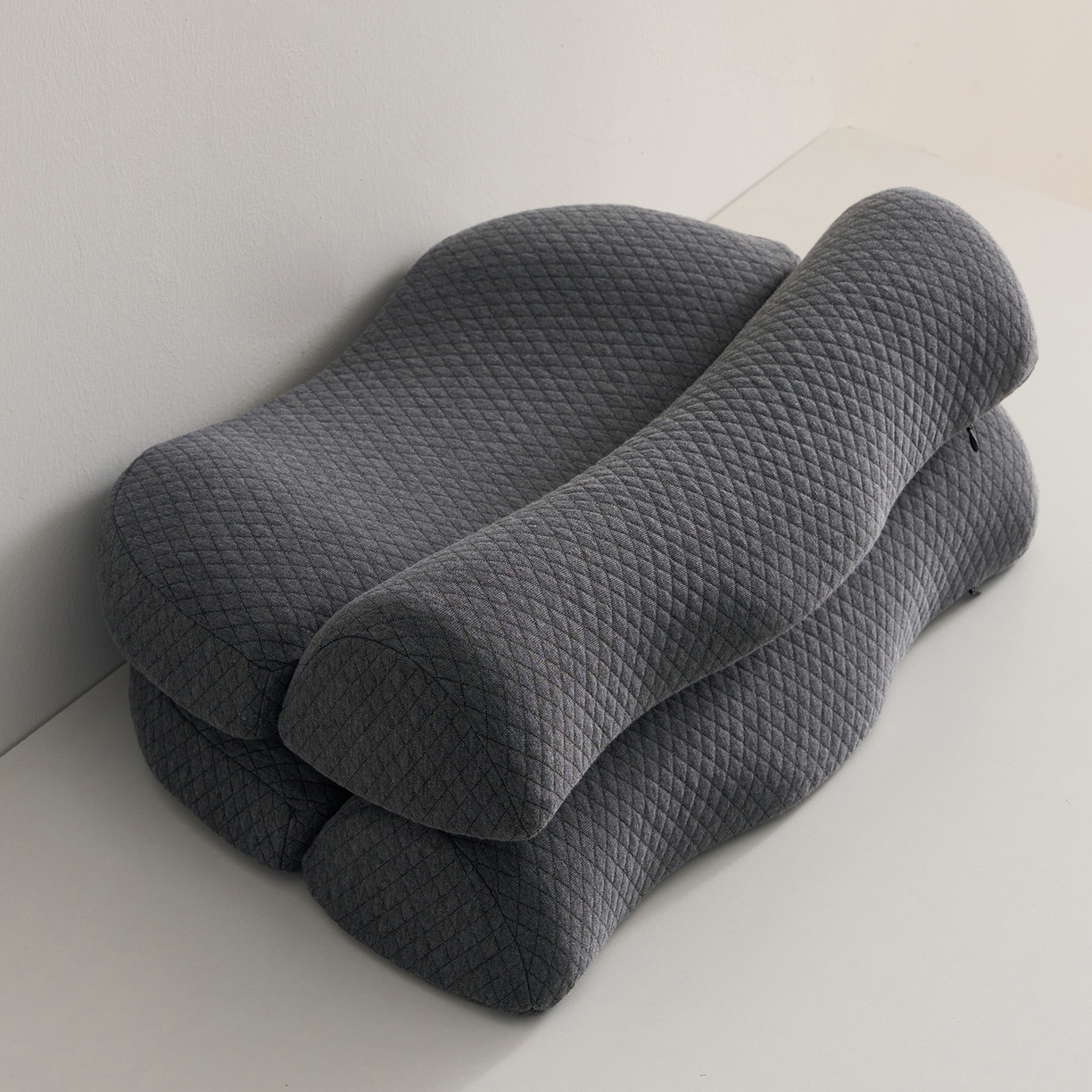 91家纺网 家纺一手货源 找家纺 乐可 2025新款零压深睡枕记忆棉枕枕头枕芯 零压深睡枕-黑