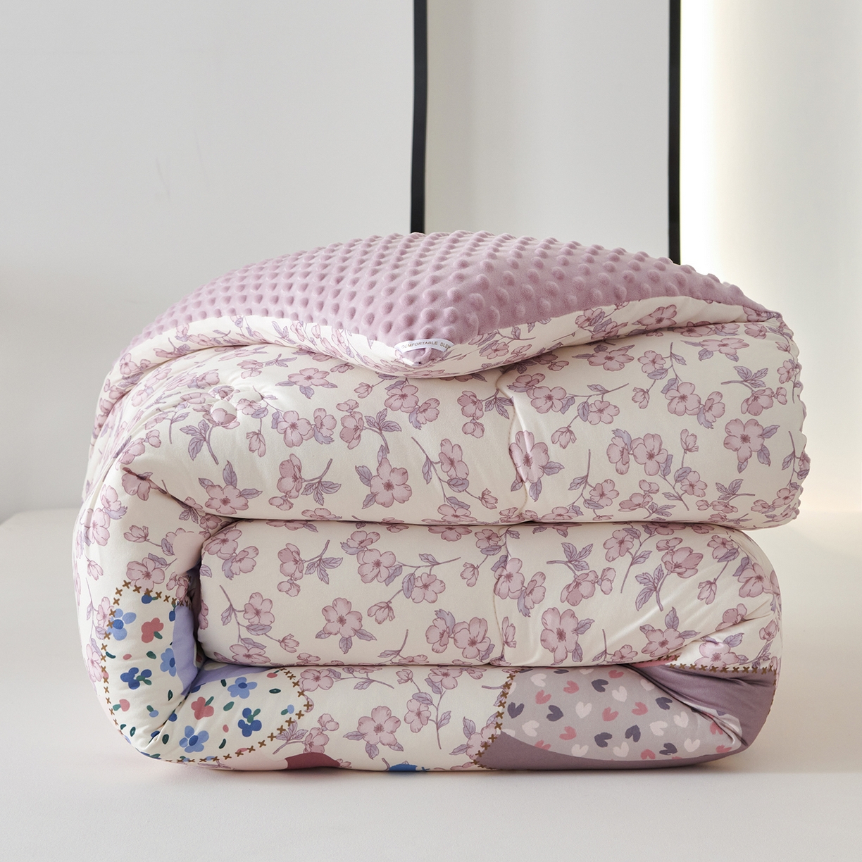 91家纺网 家纺一手货源 找家纺 （总）缔锦家纺 2025新款大版卡通豆豆被被子被芯