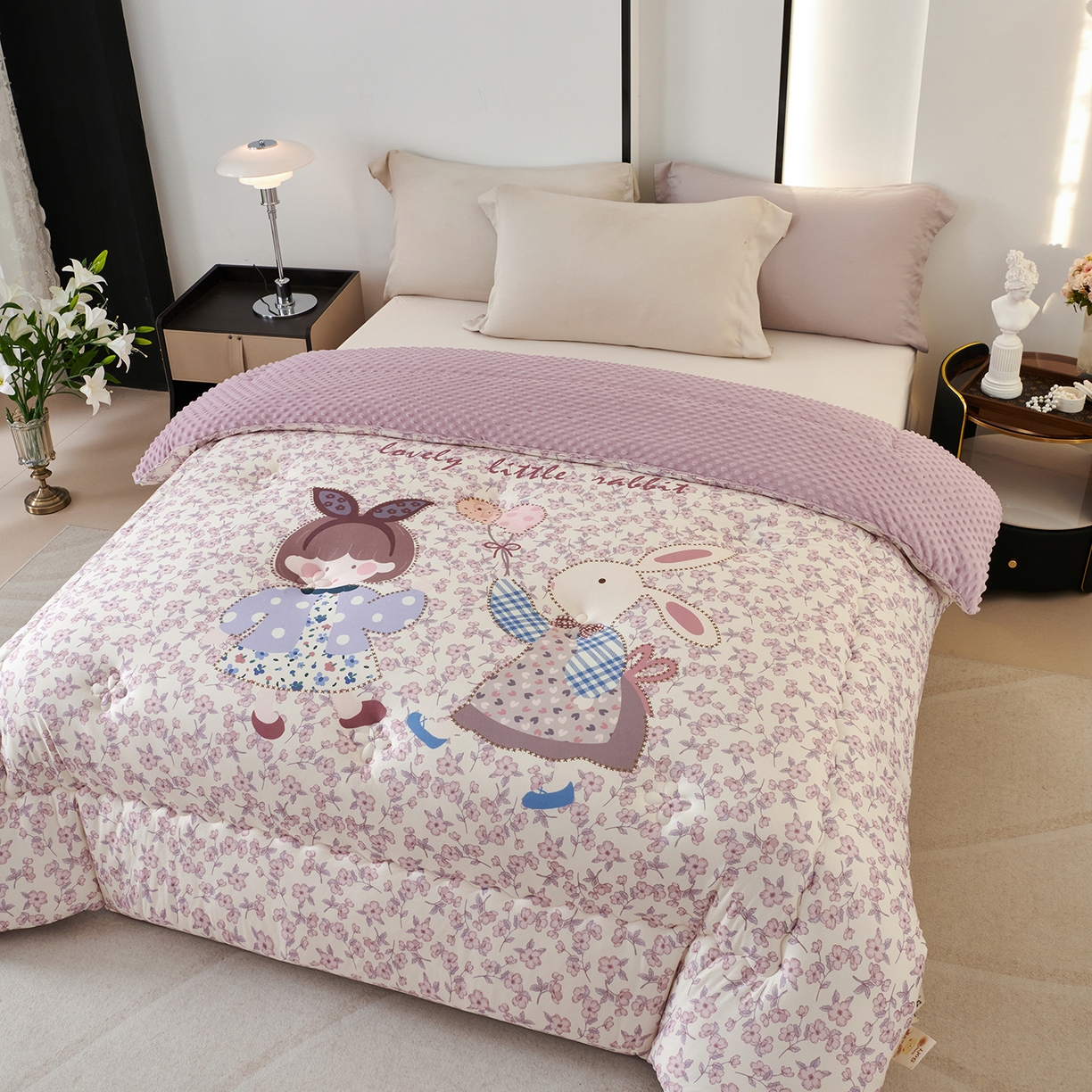 91家纺网 家纺一手货源 找家纺 （总）缔锦家纺 2025新款大版卡通豆豆被被子被芯