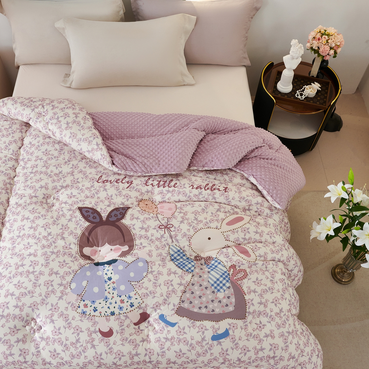 91家纺网 家纺一手货源 找家纺 （总）缔锦家纺 2025新款大版卡通豆豆被被子被芯