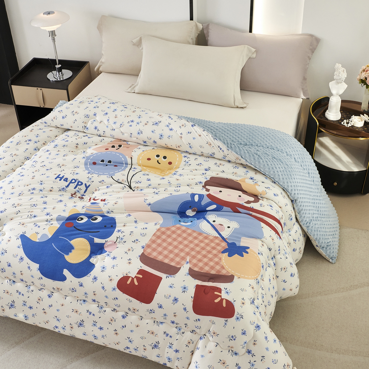 91家纺网 家纺一手货源 找家纺 缔锦家纺 2025新款大版卡通豆豆被被子被芯 冒险男孩