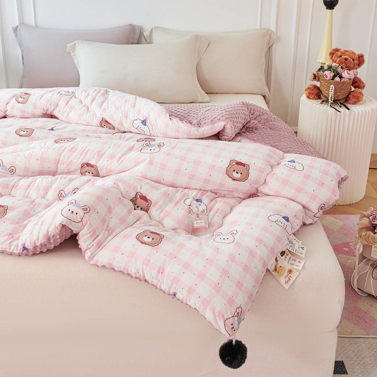 91家纺网 家纺一手货源 找家纺 （总）缔锦家纺 2025新款小版卡通豆豆被被子被芯