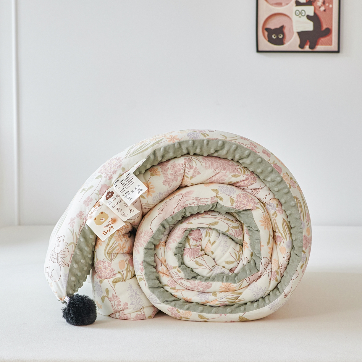 91家纺网 家纺一手货源 找家纺 缔锦家纺 2025新款小版卡通豆豆被被子被芯 乖乖喵