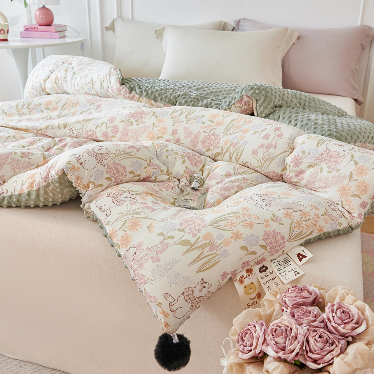 91家纺网 家纺一手货源 找家纺 缔锦家纺 2025新款小版卡通豆豆被被子被芯 乖乖喵