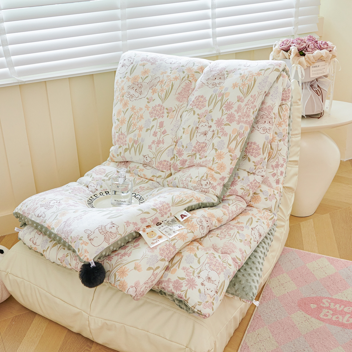 91家纺网 家纺一手货源 找家纺 缔锦家纺 2025新款小版卡通豆豆被被子被芯 乖乖喵