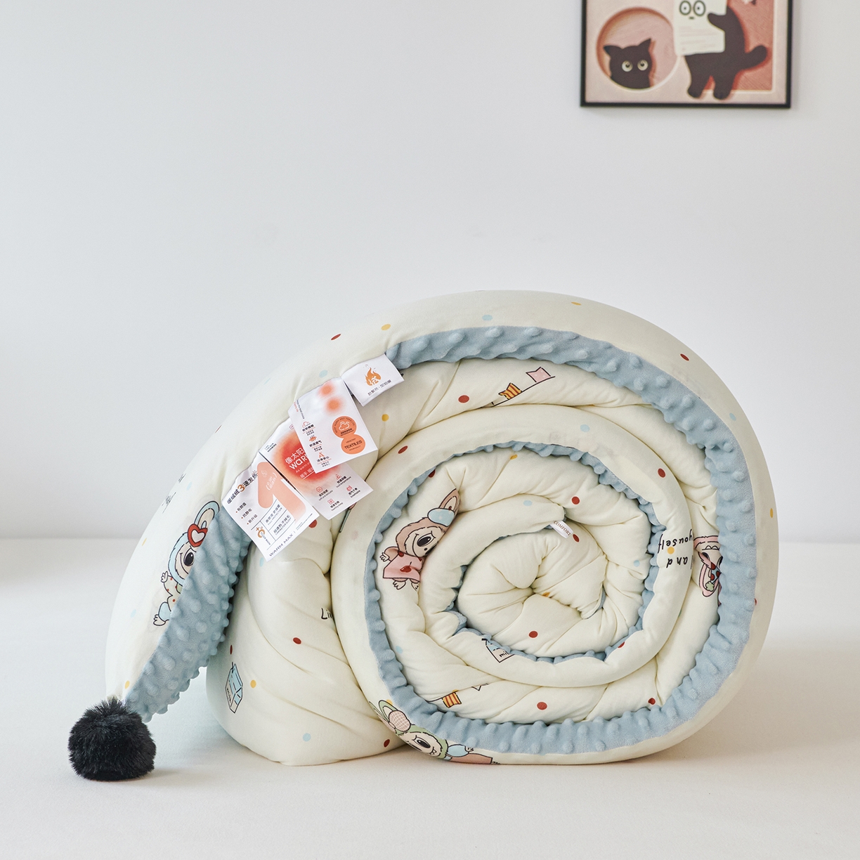 91家纺网 家纺一手货源 找家纺 缔锦家纺 2025新款小版卡通豆豆被被子被芯 蓝布布