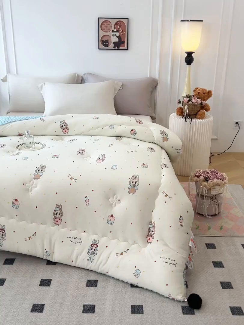 91家纺网 家纺一手货源 找家纺 缔锦家纺 2025新款小版卡通豆豆被被子被芯 蓝布布