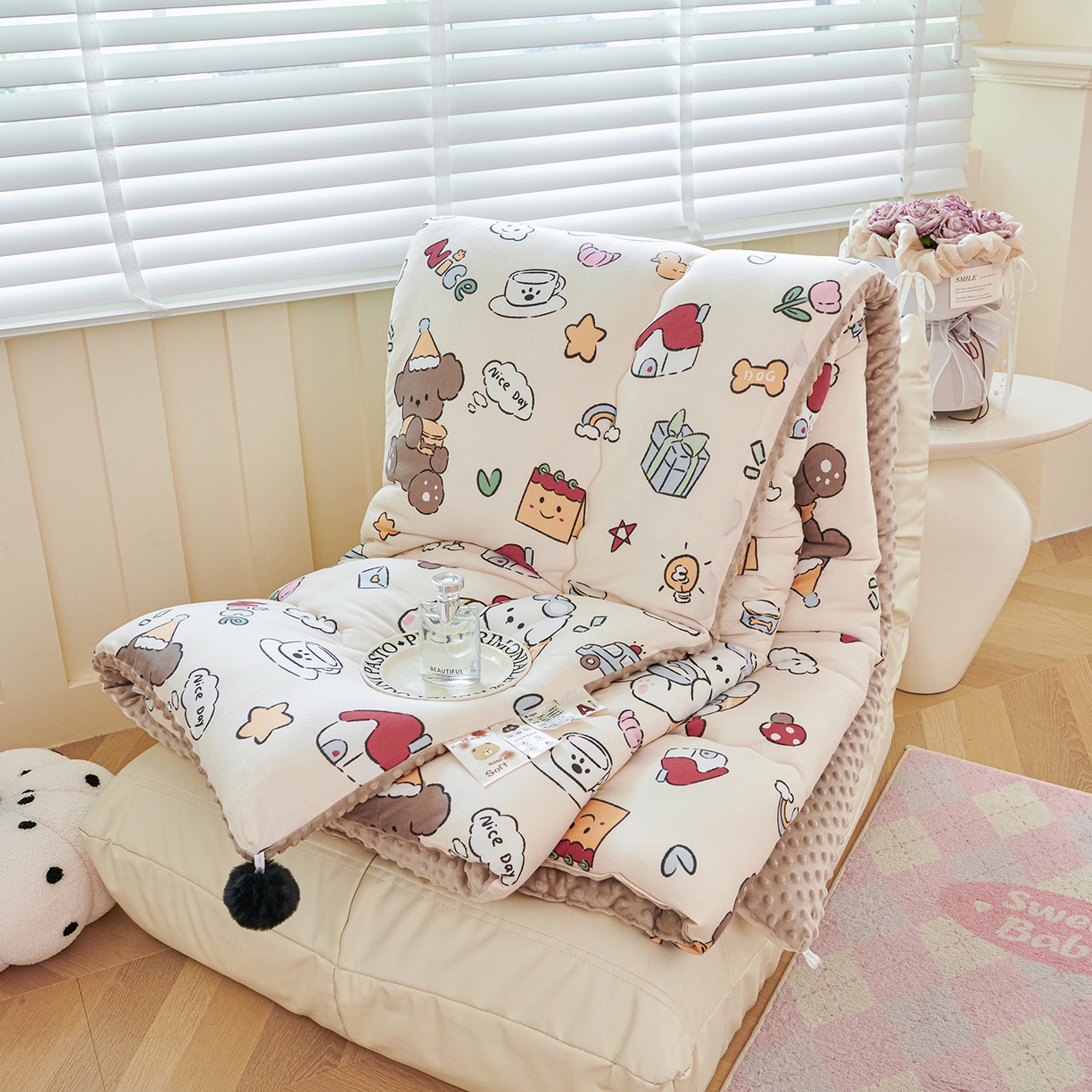 91家纺网 家纺一手货源 找家纺 缔锦家纺 2025新款小版卡通豆豆被被子被芯 熊熊咖