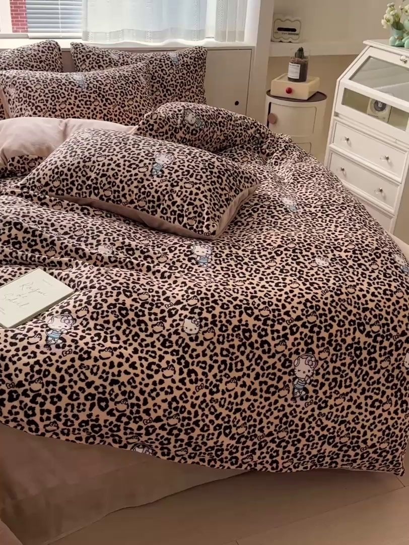 91家纺网 家纺一手货源 找家纺 梦莱斯 2025新款加厚保暖双面牛奶绒四件套 豹纹兔