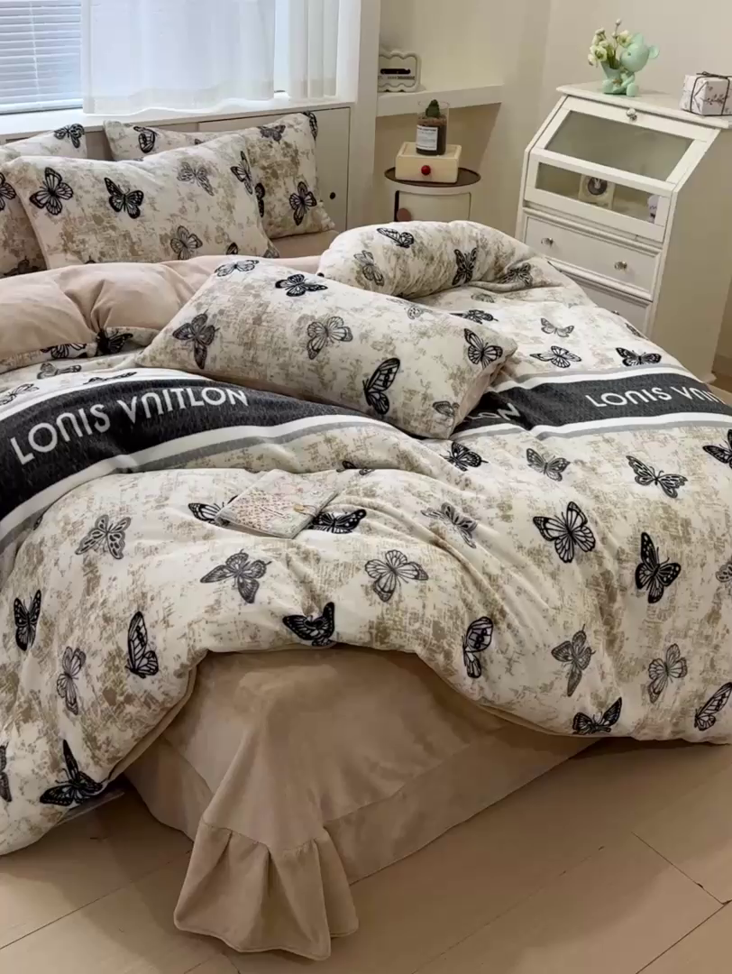 91家纺网 家纺一手货源 找家纺 梦莱斯 2025新款加厚保暖双面牛奶绒四件套 蝶舞