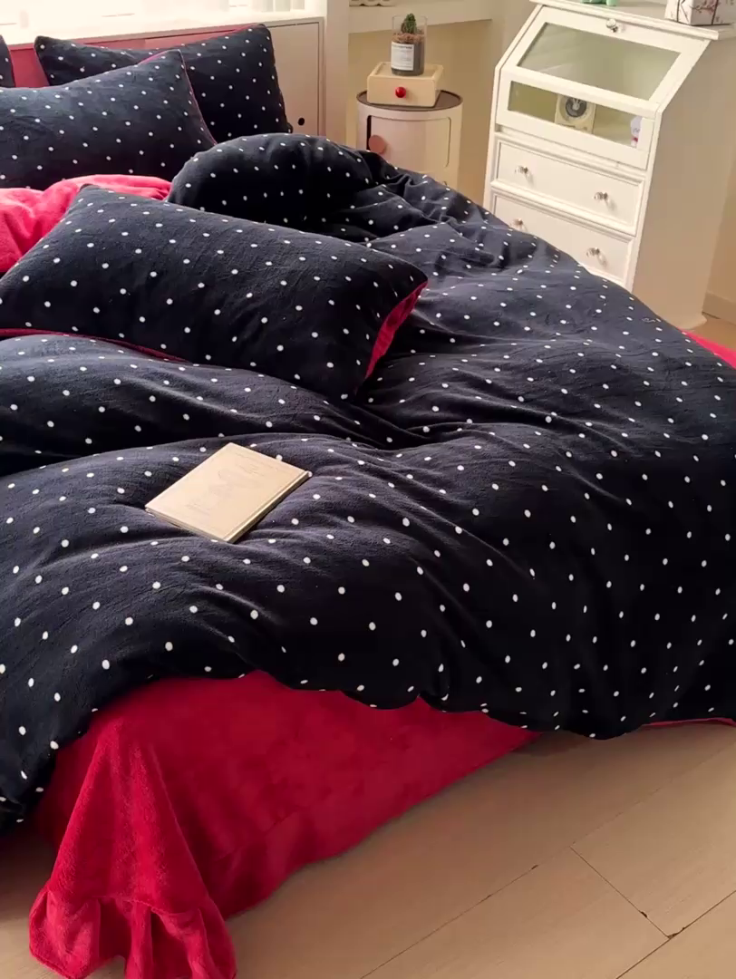 91家纺网 家纺一手货源 找家纺 梦莱斯 2025新款加厚保暖双面牛奶绒四件套 黑珍珠