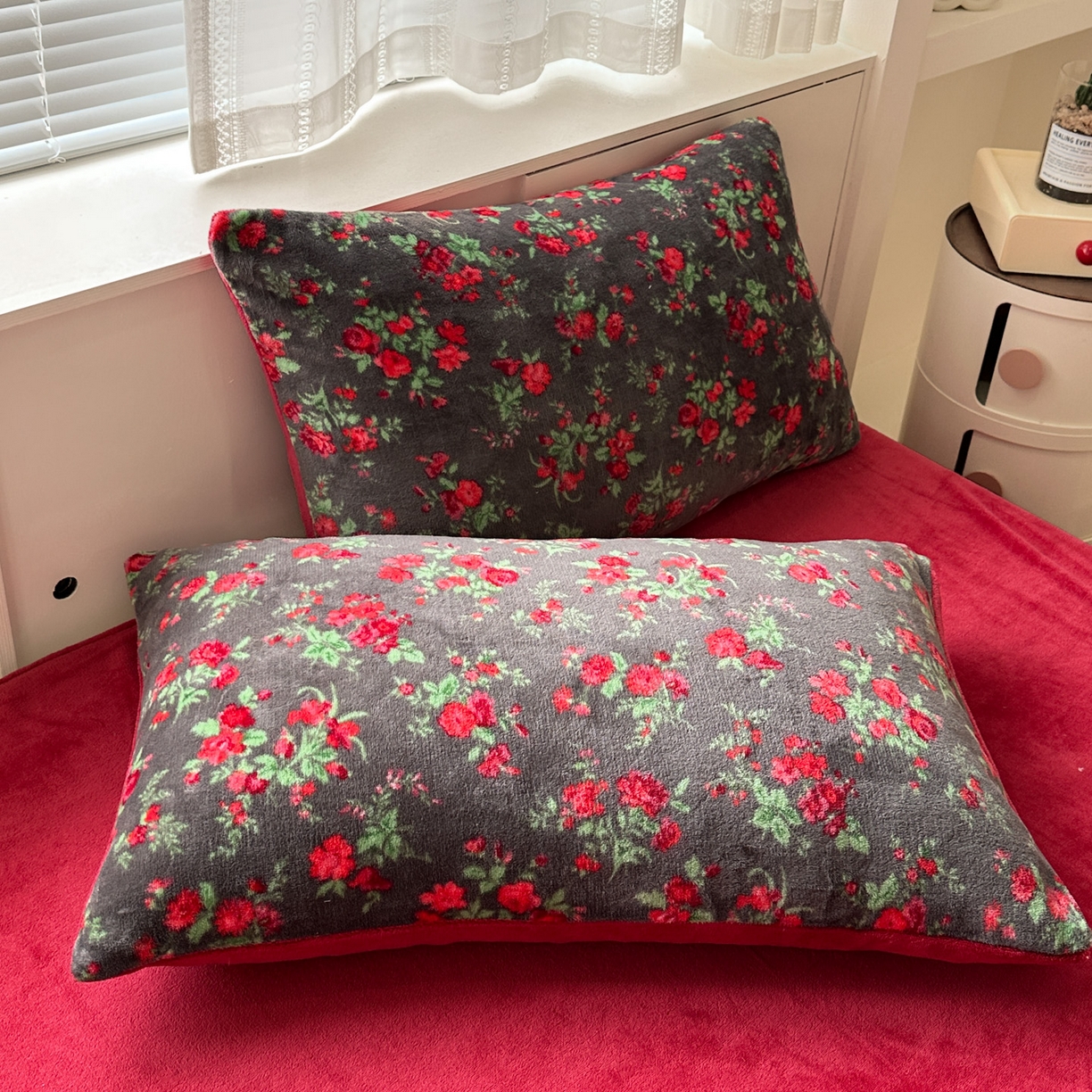 91家纺网 家纺一手货源 找家纺 梦莱斯 2025新款加厚保暖双面牛奶绒四件套 玫瑰之约 - 黑