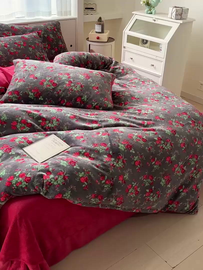 91家纺网 家纺一手货源 找家纺 梦莱斯 2025新款加厚保暖双面牛奶绒四件套 玫瑰之约 - 黑