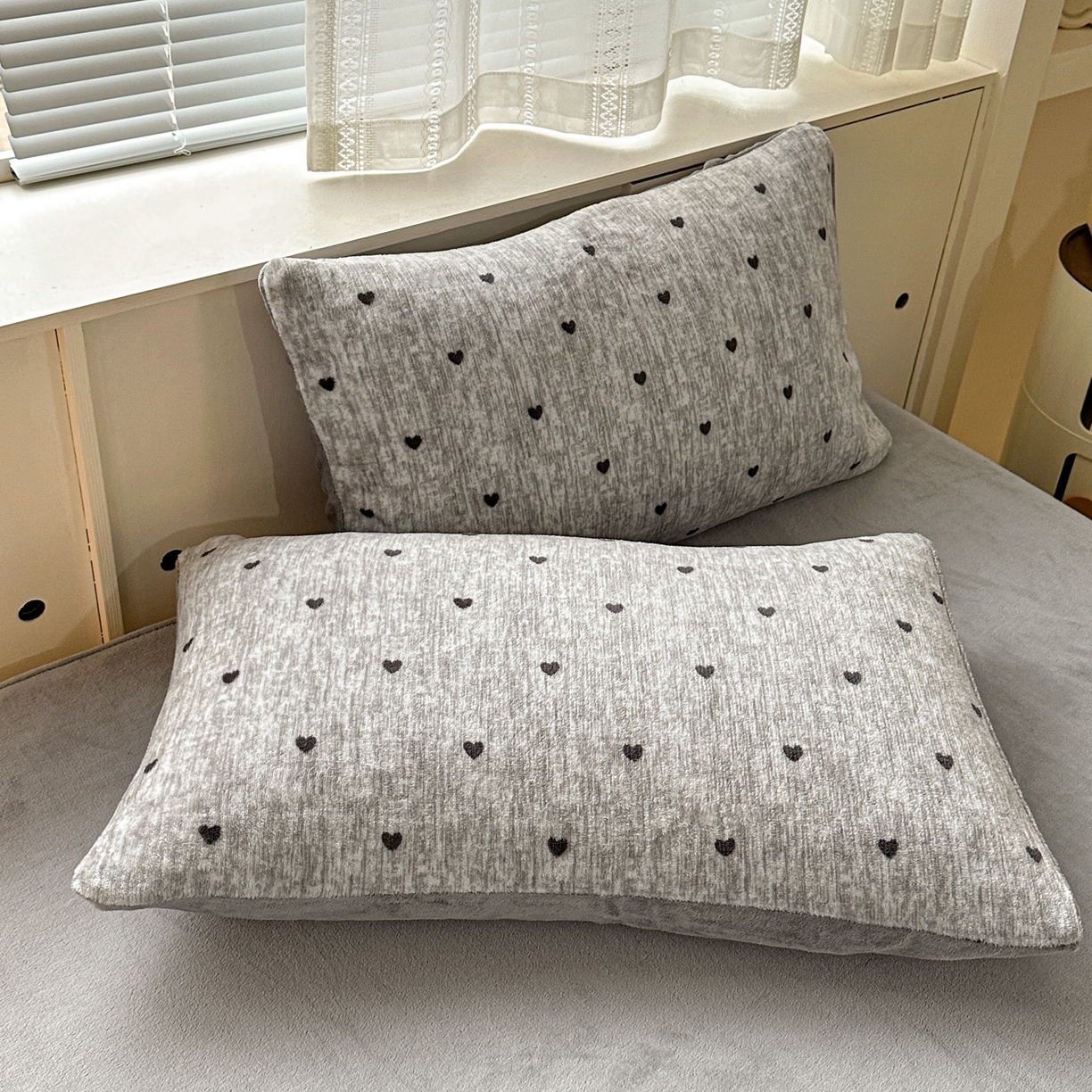 91家纺网 家纺一手货源 找家纺 梦莱斯 2025新款加厚保暖双面牛奶绒四件套 心动-灰