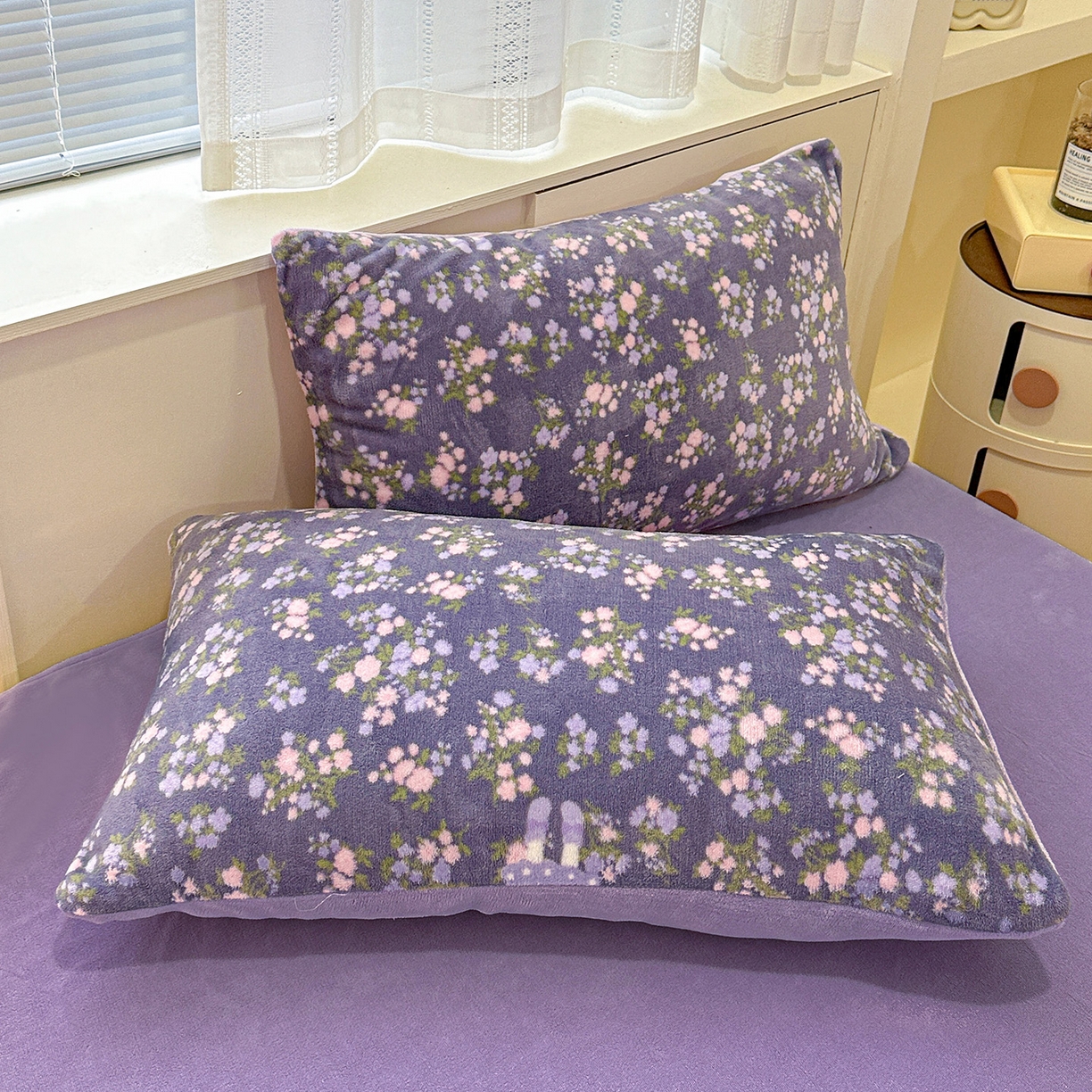 91家纺网 家纺一手货源 找家纺 梦莱斯 2025新款加厚保暖双面牛奶绒四件套 紫花萌境