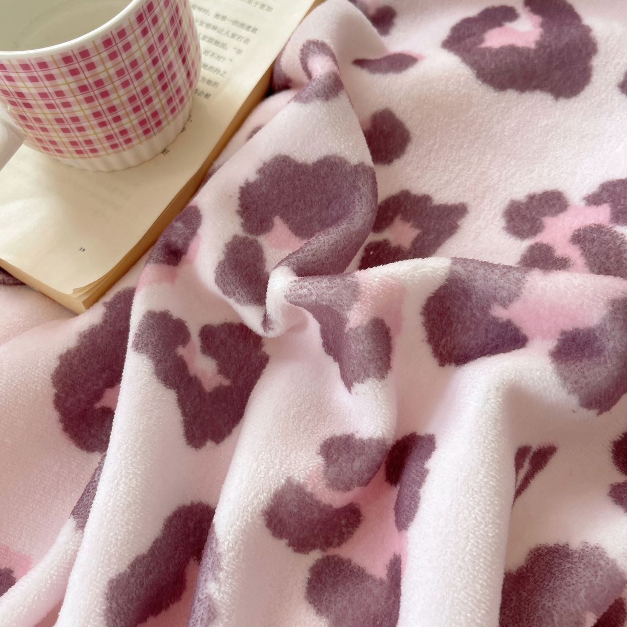91家纺网 家纺一手货源 找家纺 轻奢坊 2025新款博主风豹纹牛奶绒羊羔绒毛毯 毯子-粉豹