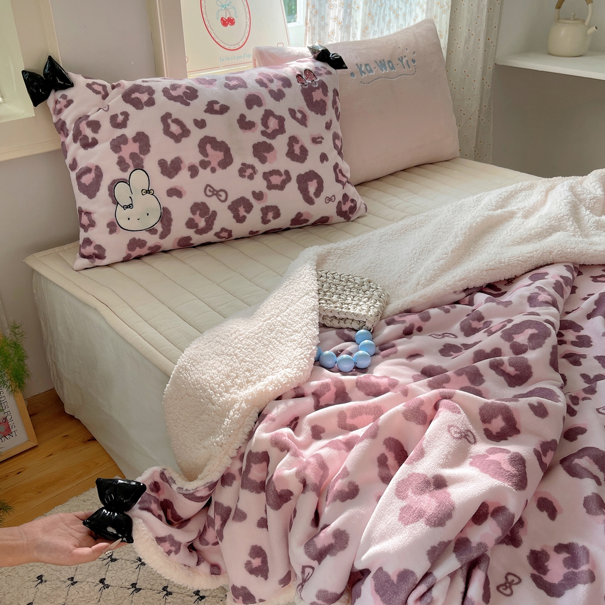 91家纺网 家纺一手货源 找家纺 轻奢坊 2025新款博主风豹纹牛奶绒羊羔绒毛毯 毯子-粉豹