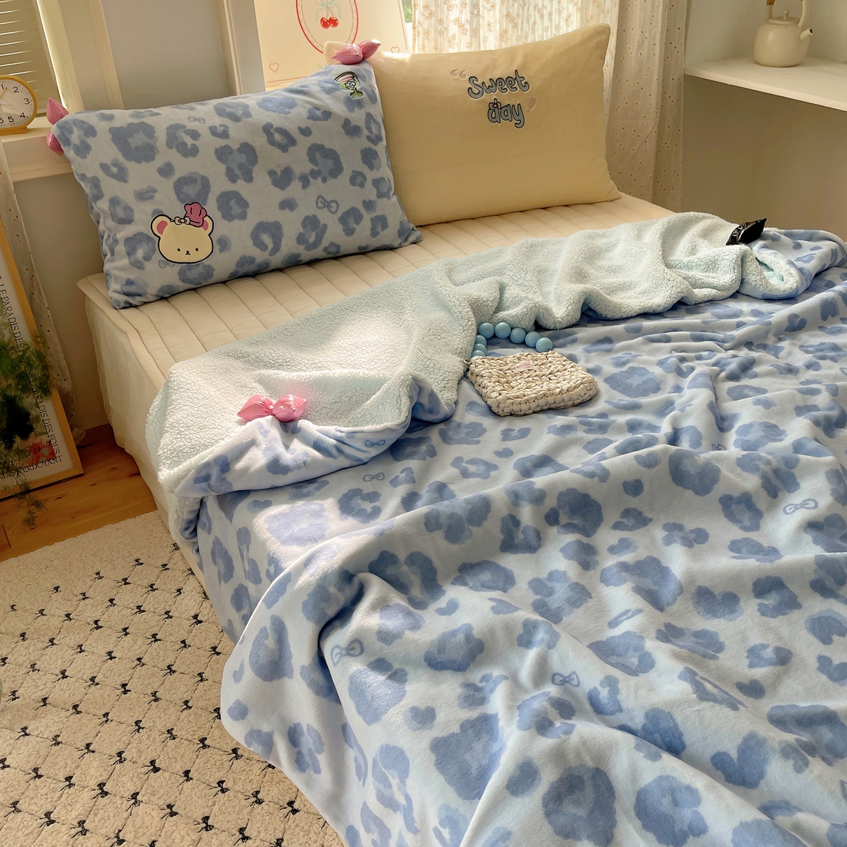 91家纺网 家纺一手货源 找家纺 轻奢坊 2025新款博主风豹纹牛奶绒羊羔绒毛毯 毯子-蓝豹