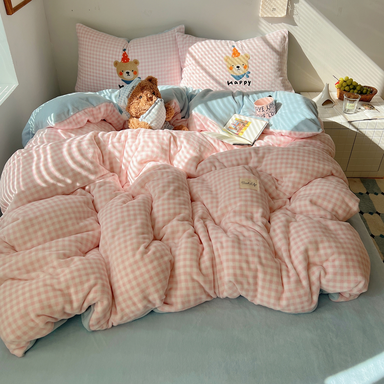 轻奢坊 2025新款牛奶绒慵懒格子可爱毛巾绣四件套系列 慵懒粉椰