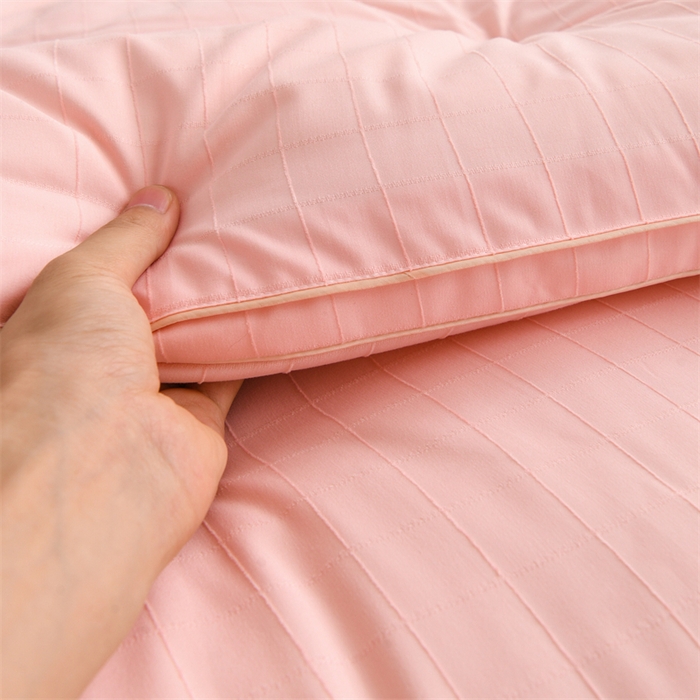 91家纺网 家纺一手货源 找家纺 爱衫妮 2025新款全棉A类提花大豆被-方格  被子被芯 方格-粉色