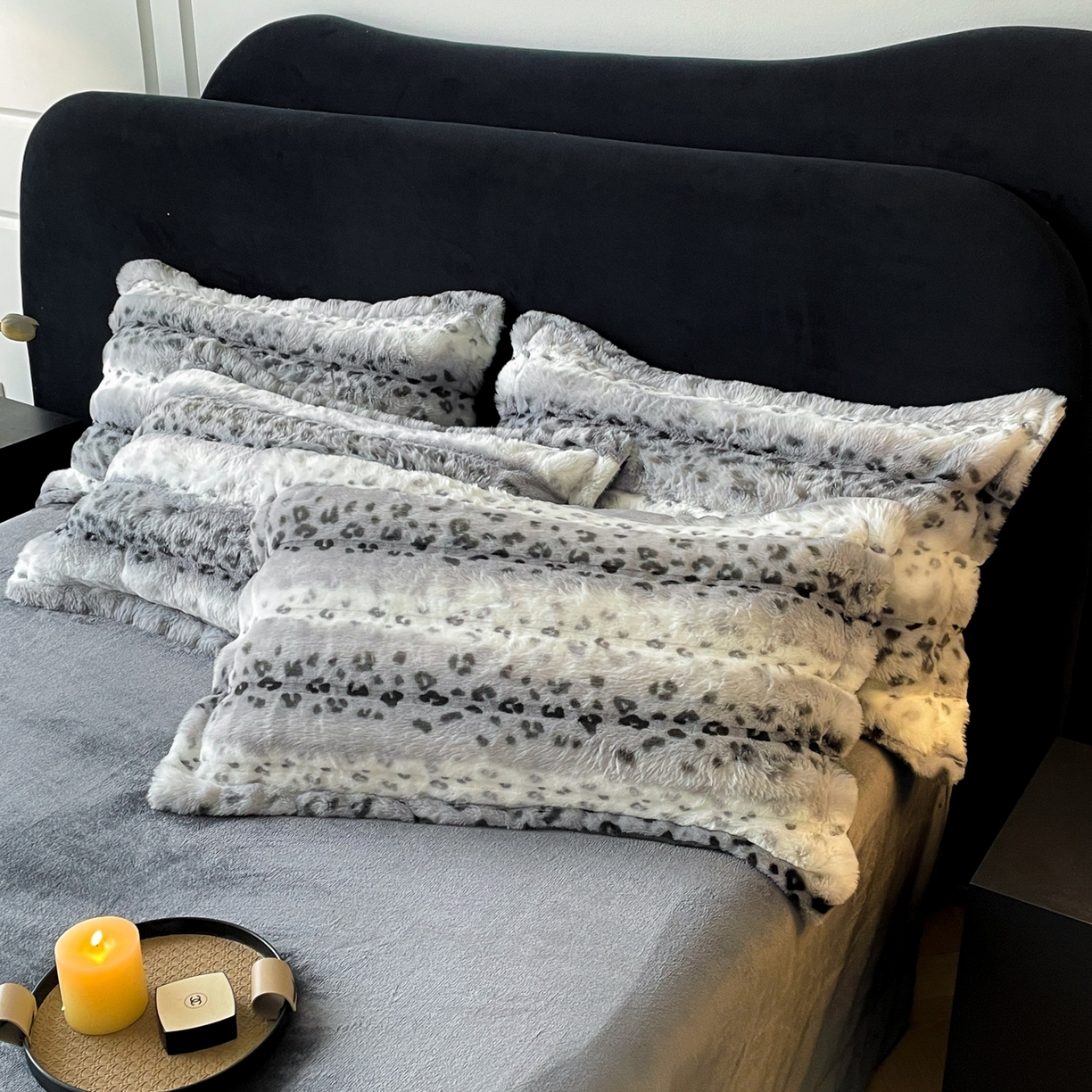 91家纺网 家纺一手货源 找家纺 一比一家纺 2025新款加厚保暖兔毛绒兔兔绒四件套-豹纹系列 豹纹-灰条