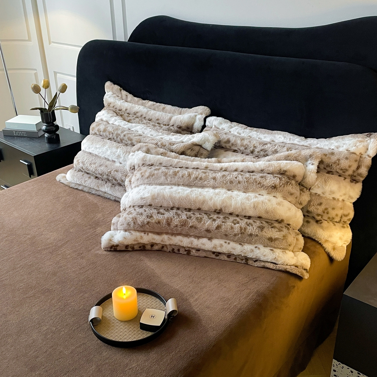 91家纺网 家纺一手货源 找家纺 一比一家纺 2025新款加厚保暖兔毛绒兔兔绒四件套-豹纹系列 豹纹-咖条