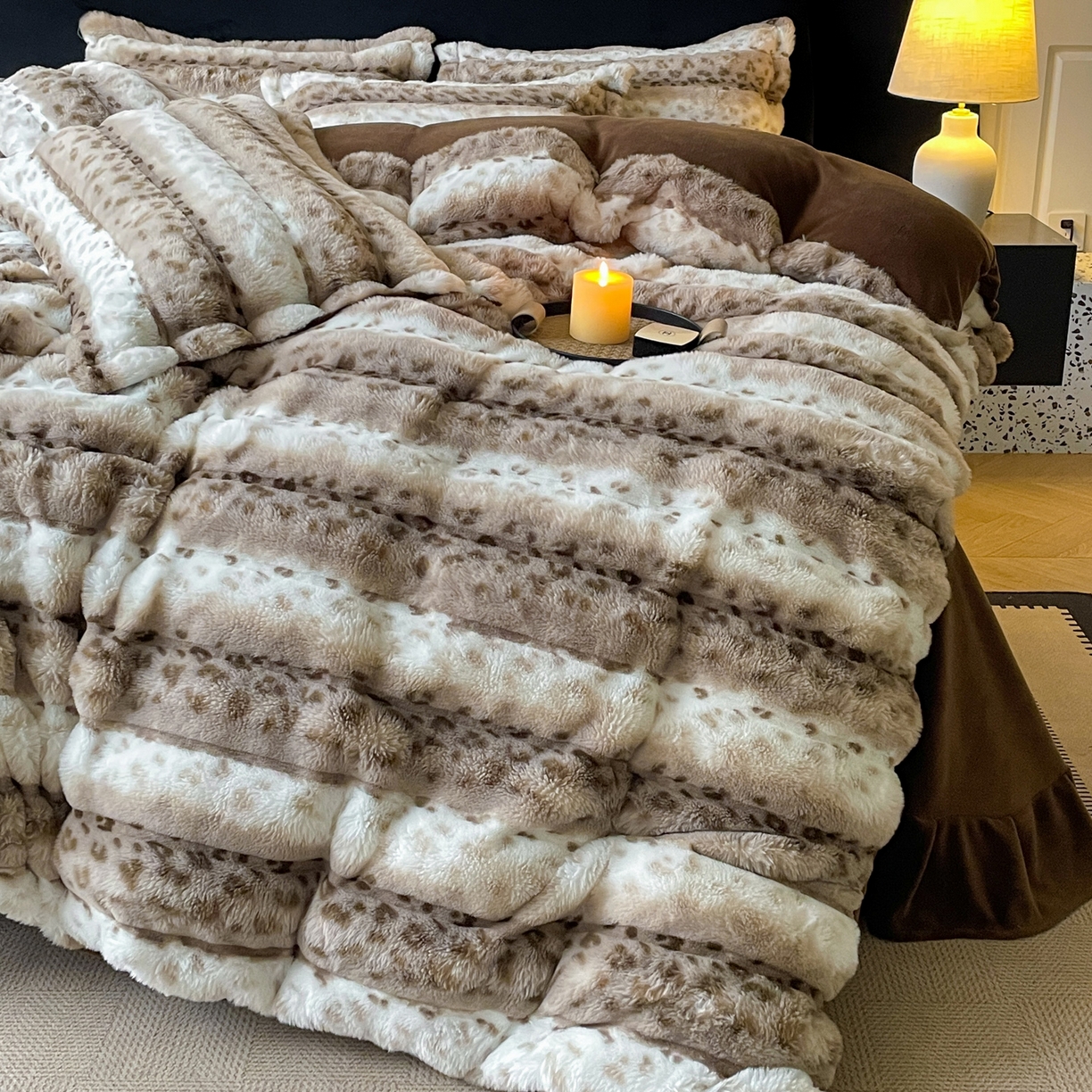 91家纺网 家纺一手货源 找家纺 一比一家纺 2025新款加厚保暖兔毛绒兔兔绒四件套-豹纹系列 豹纹-咖条