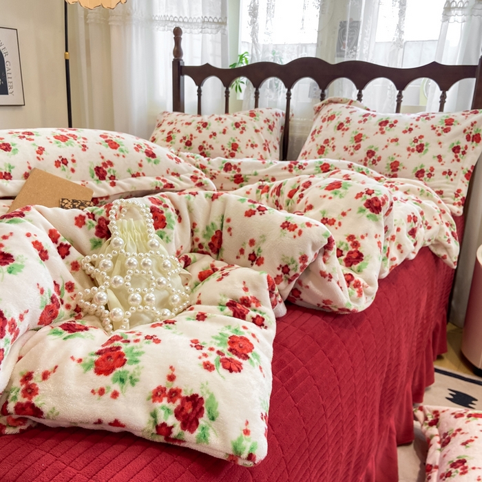 91家纺网 家纺一手货源 找家纺 一比一家纺 2025新款亲肤舒适双面牛奶绒床盖款四件套 胭脂