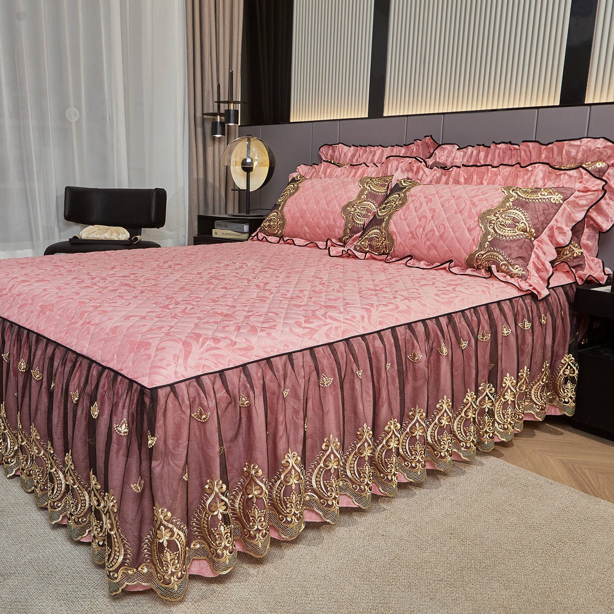 91家纺网 家纺一手货源 找家纺 （总）好儿喜家纺 2025新款天鹅绒床裙款四件套-圣罗兰系列