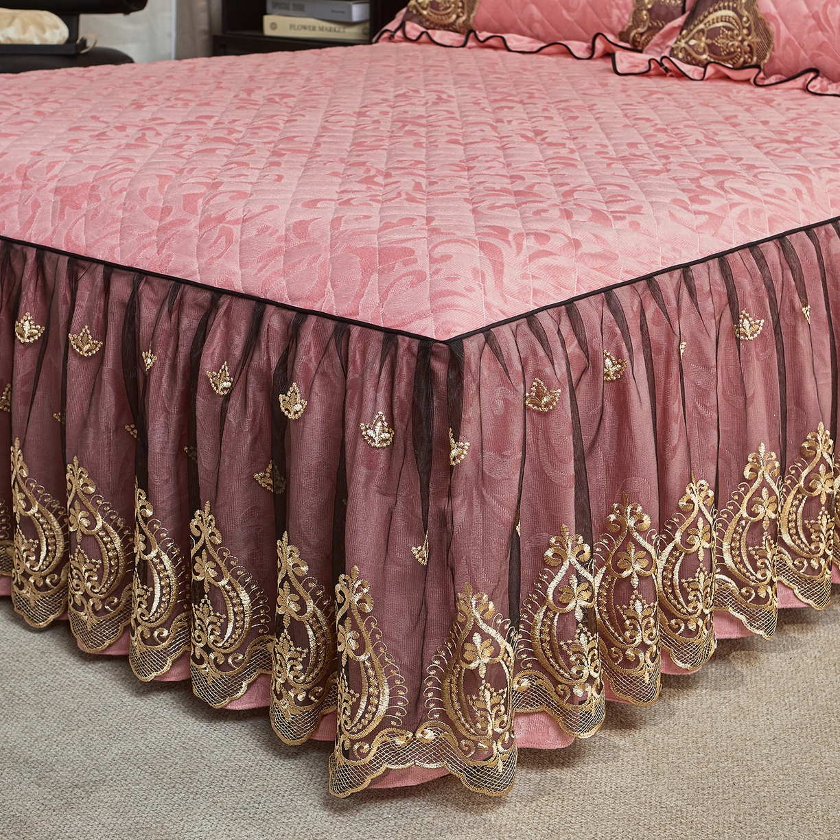 91家纺网 家纺一手货源 找家纺 （总）好儿喜家纺 2025新款天鹅绒床裙款四件套-圣罗兰系列