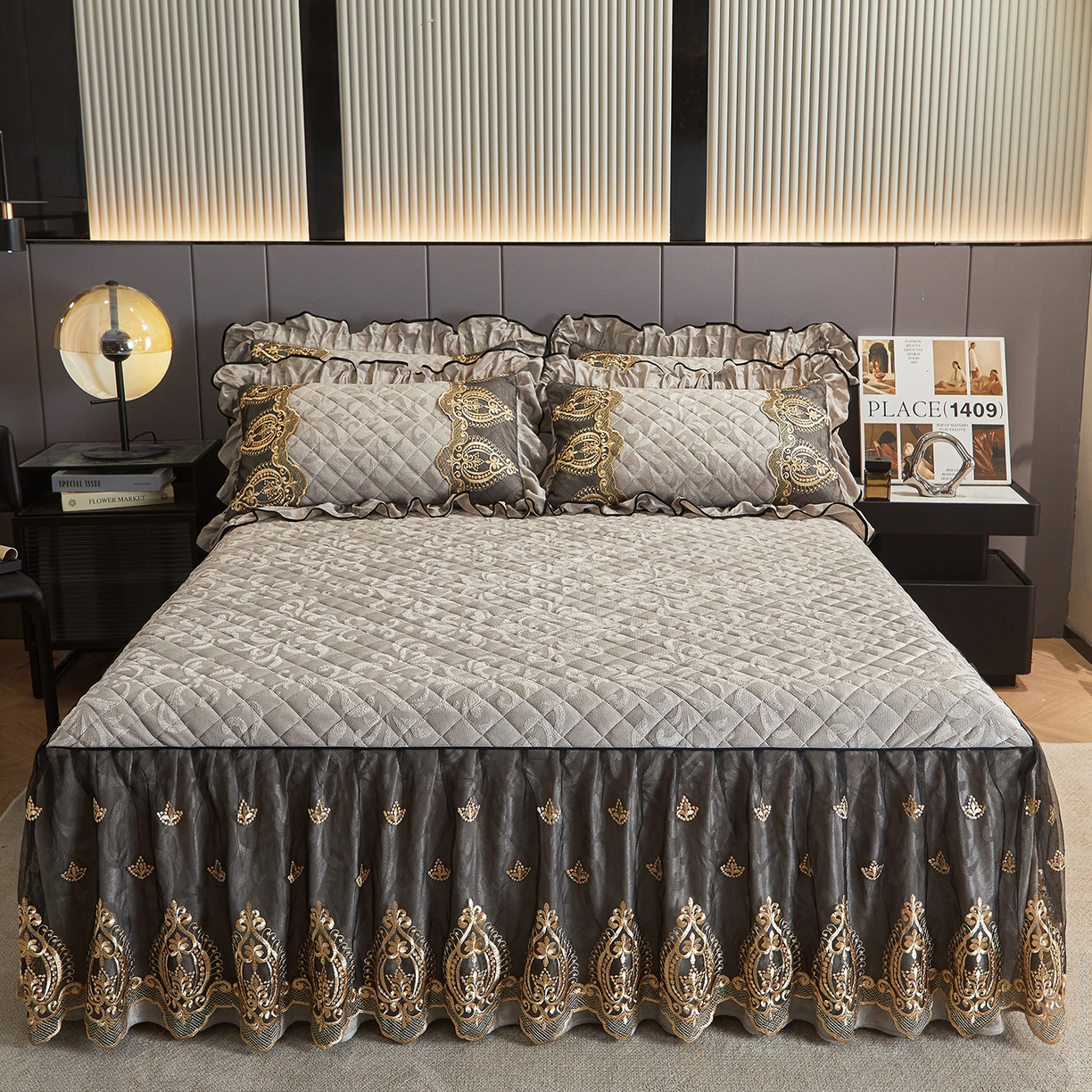 91家纺网 家纺一手货源 找家纺 （总）好儿喜家纺 2025新款天鹅绒床裙款三件套-圣罗兰系列