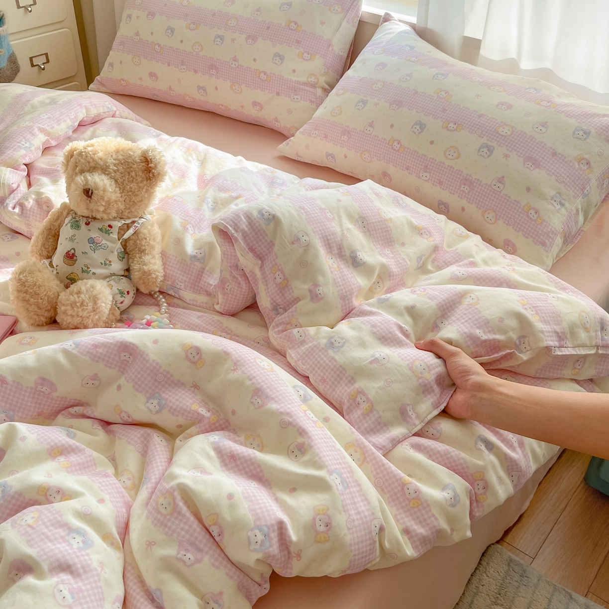 91家纺网 家纺一手货源 找家纺 一比一家纺 2025新款全棉双层纱四件套甜蜜时光