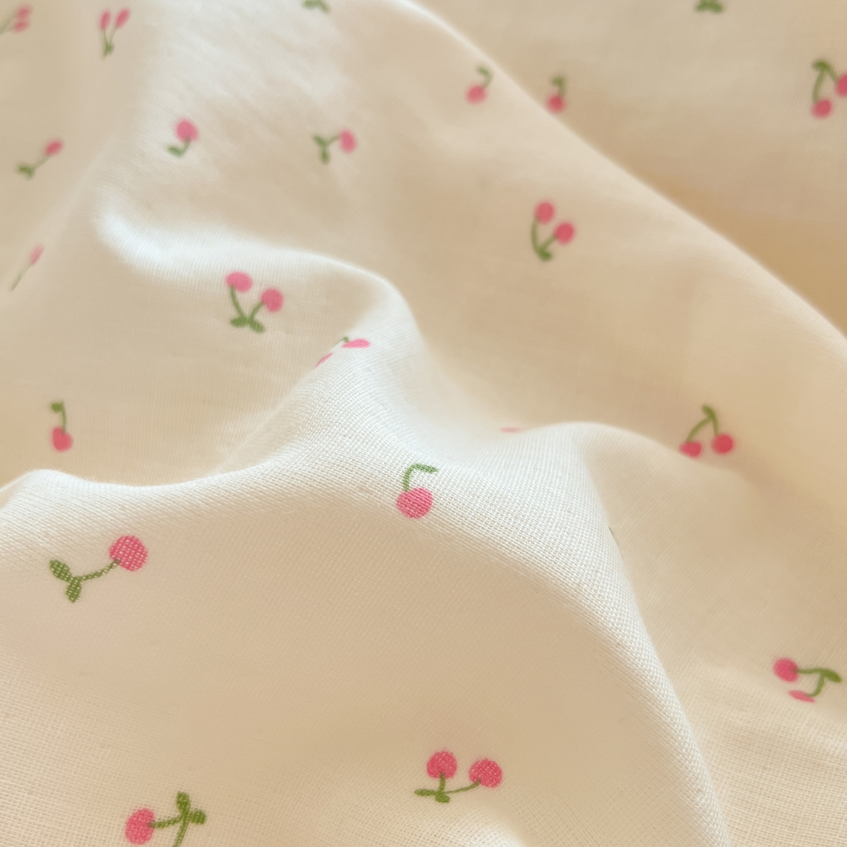 91家纺网 家纺一手货源 找家纺 一比一家纺 2025新款全棉双层纱四件套樱桃丸子