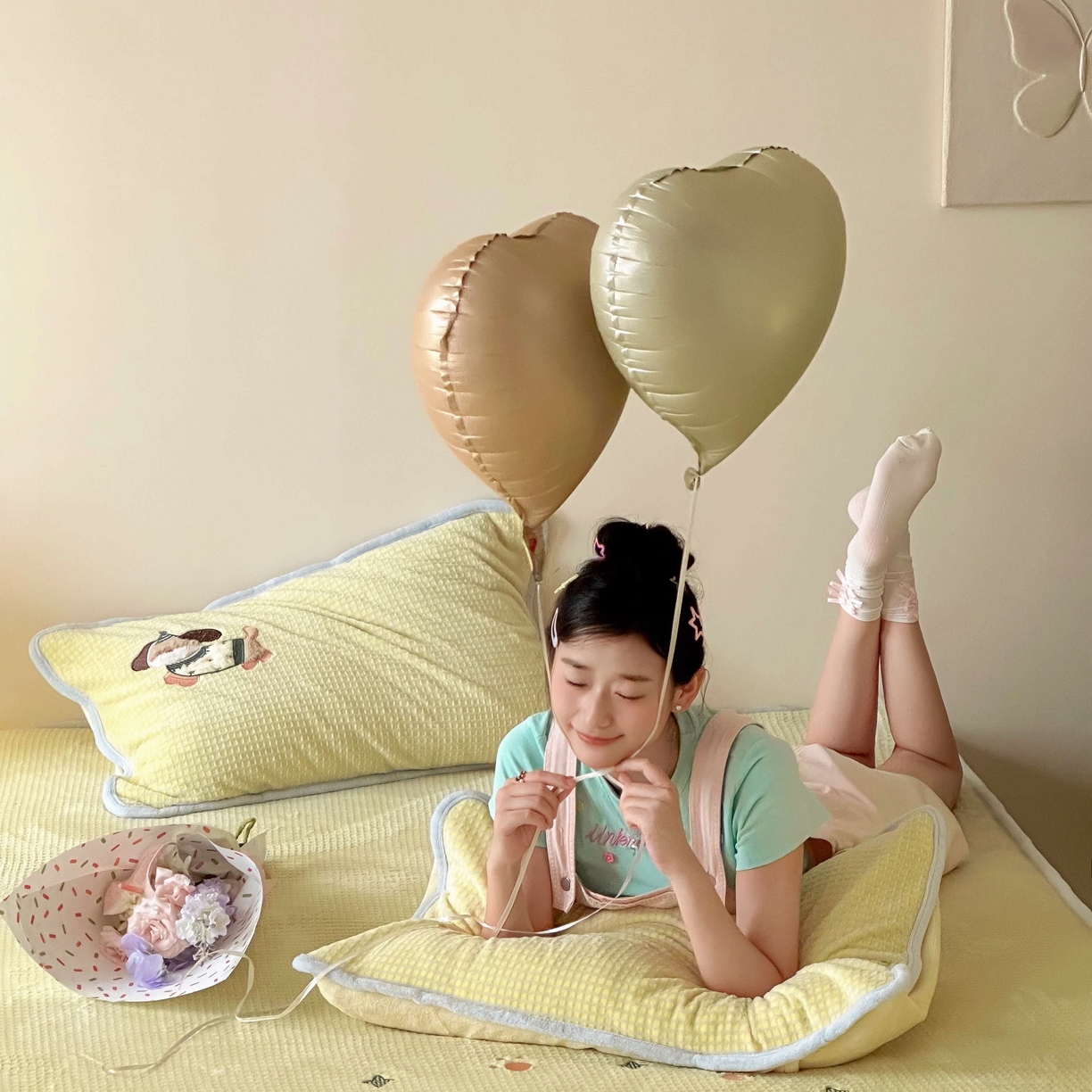 91家纺网 家纺一手货源 找家纺 Sweet dreams甜梦 2025新款华夫格绒兔毛贴布床笠三件套 三只小狗黄