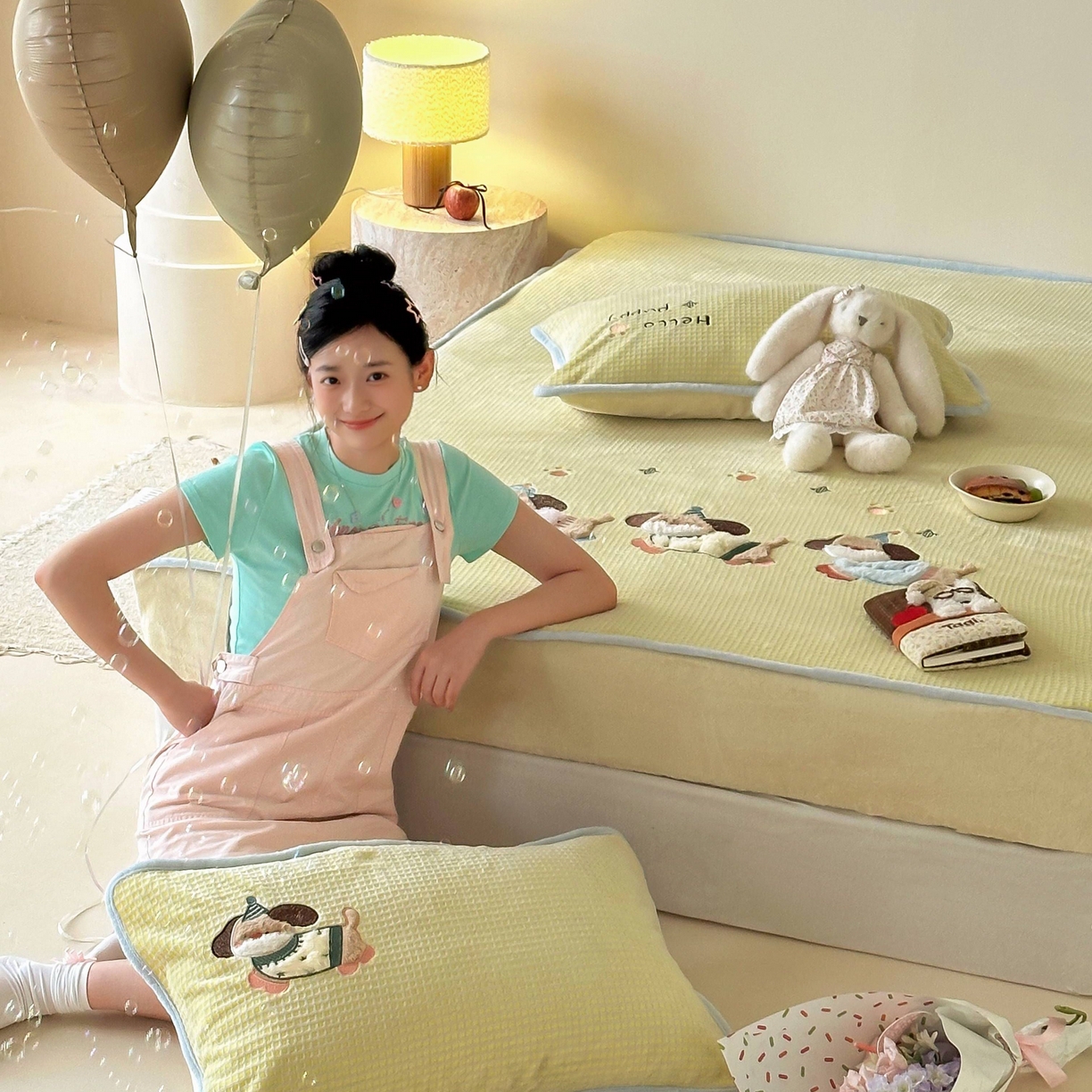 91家纺网 家纺一手货源 找家纺 Sweet dreams甜梦 2025新款华夫格绒兔毛贴布床笠三件套 三只小狗黄