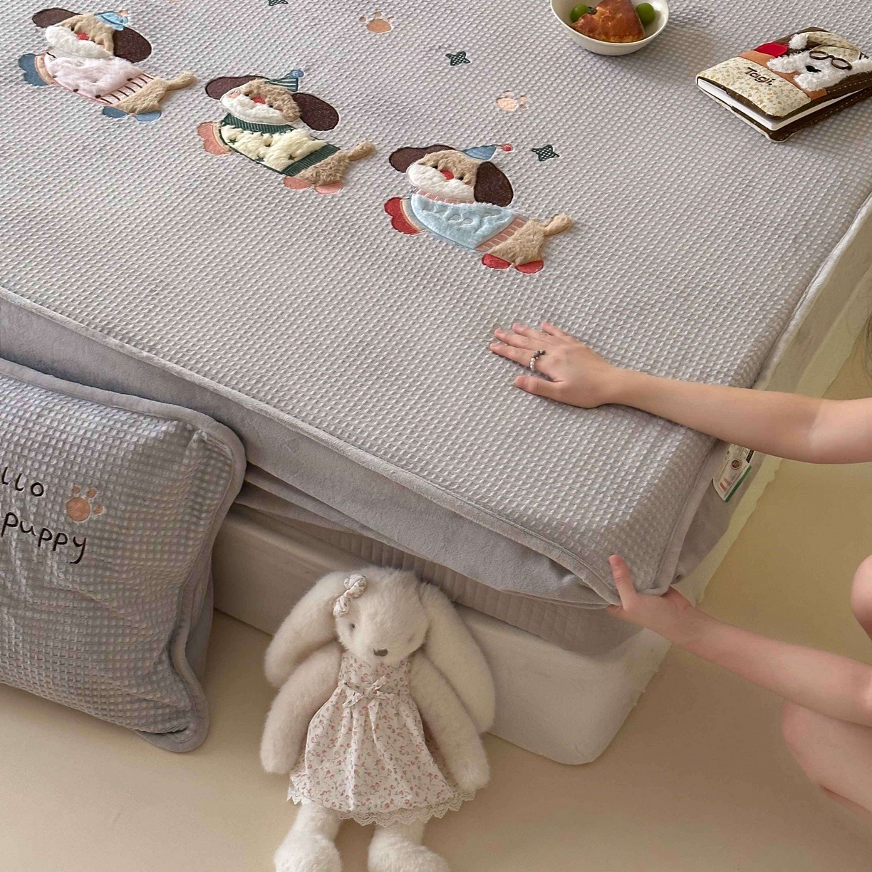 Sweet dreams甜梦 2025新款华夫格绒兔毛贴布床笠三件套 三只小狗灰