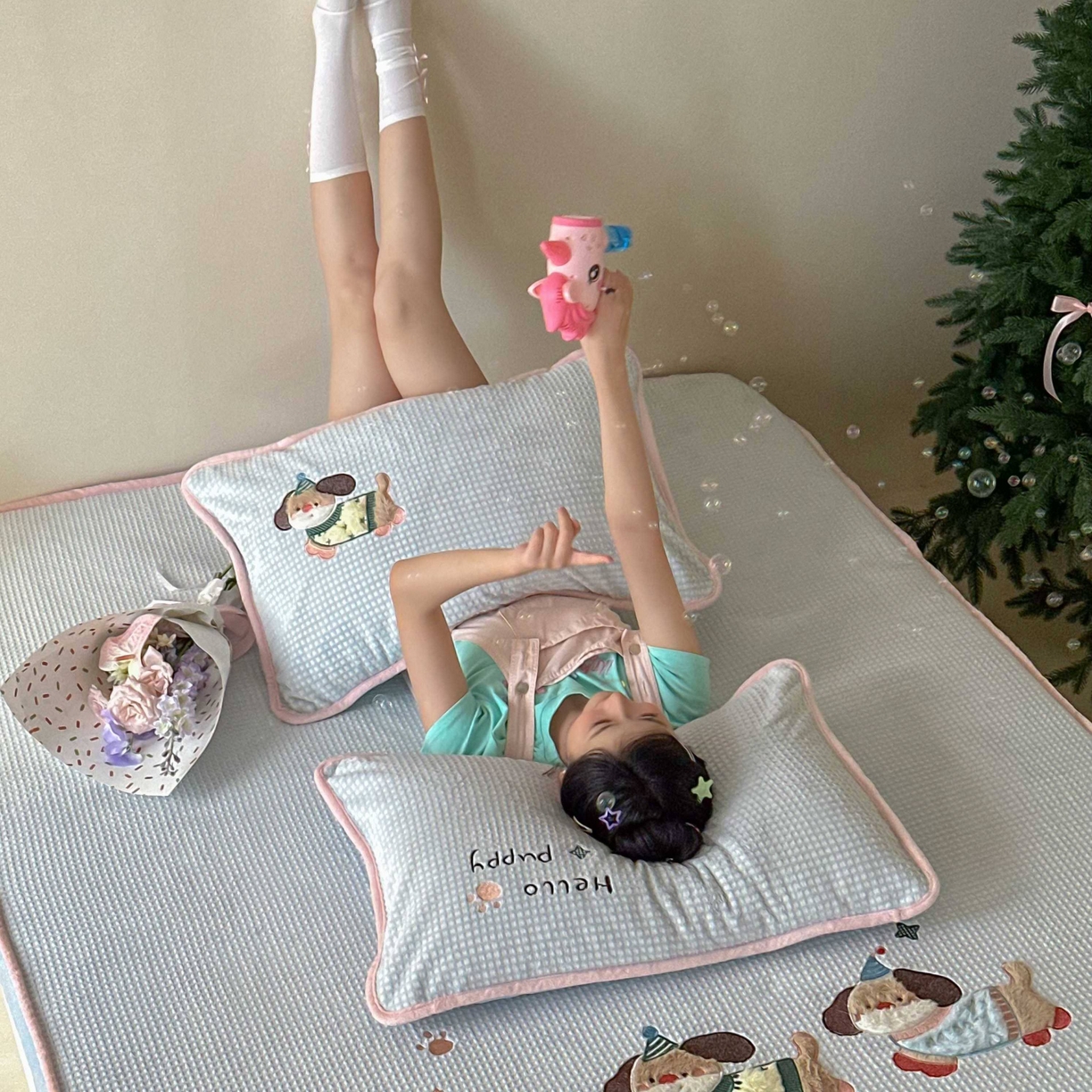 91家纺网 家纺一手货源 找家纺 Sweet dreams甜梦 2025新款华夫格绒兔毛贴布床笠三件套 三只小狗蓝