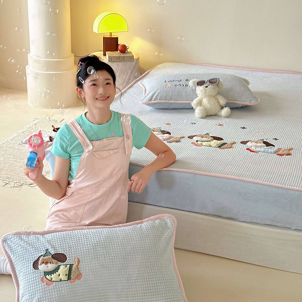 91家纺网 家纺一手货源 找家纺 Sweet dreams甜梦 2025新款华夫格绒兔毛贴布床笠三件套 三只小狗蓝