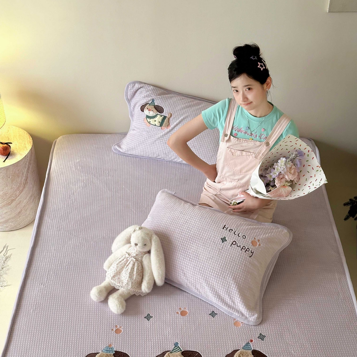 91家纺网 家纺一手货源 找家纺 Sweet dreams甜梦 2025新款华夫格绒兔毛贴布床笠三件套 三只小狗紫