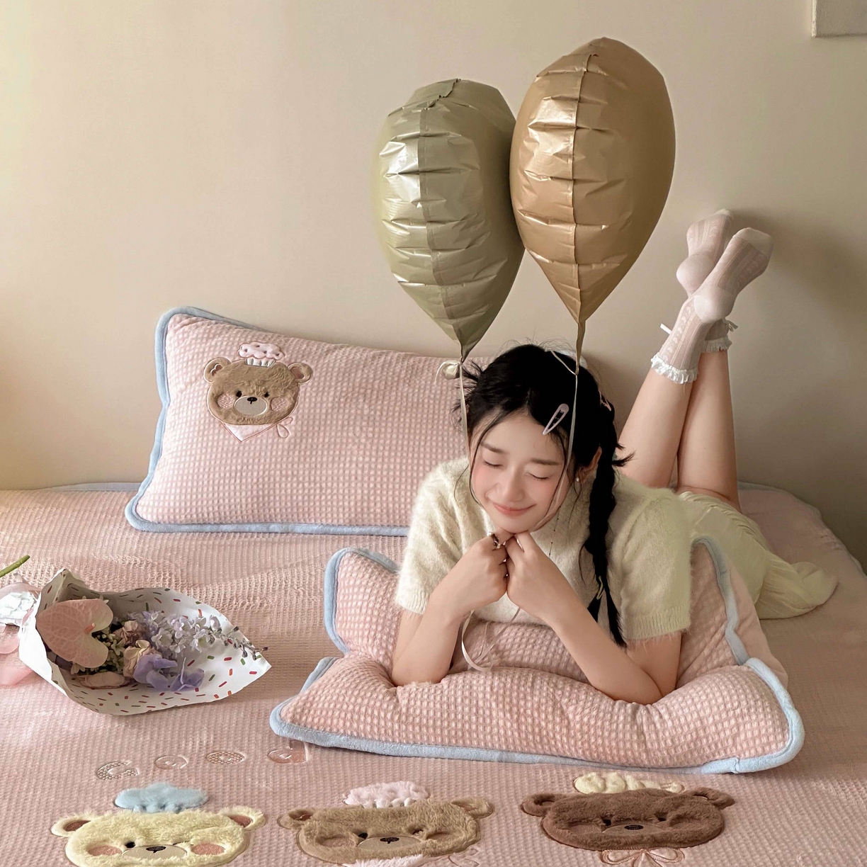 91家纺网 家纺一手货源 找家纺 Sweet dreams甜梦 2025新款华夫格绒兔毛贴布床笠三件套 三只小熊粉